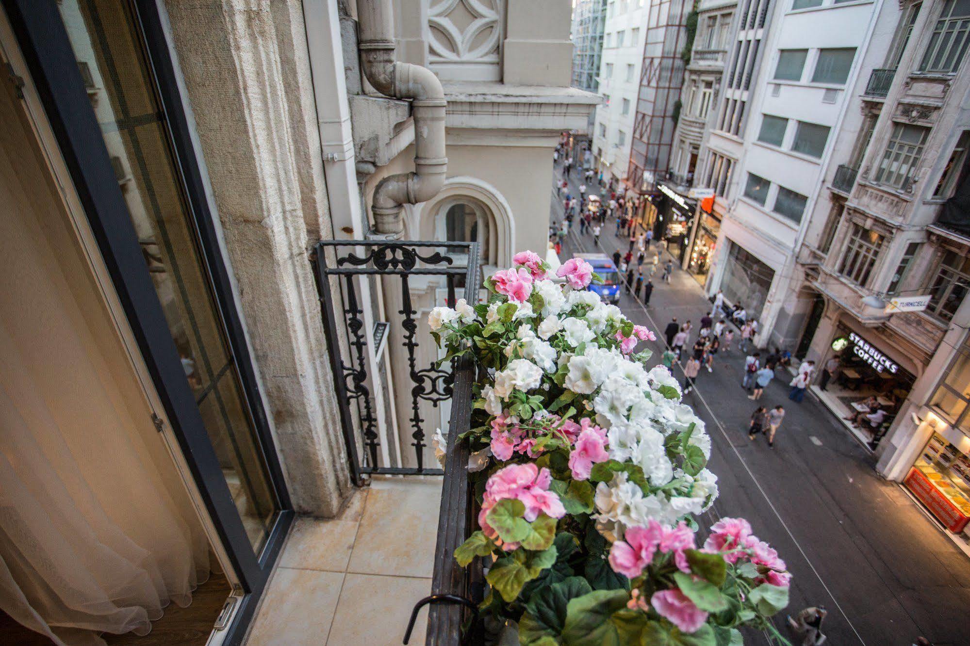 Bonne Sante Hotel Istanbul Exterior photo